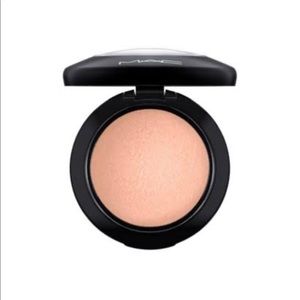 MAC Cosmetics Mineralize Blush Cosmic Force
